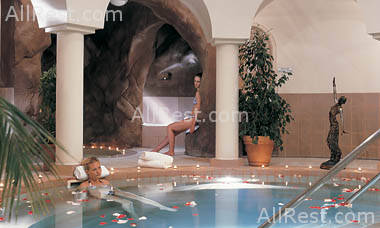 Le Meridien Abu Dhabi 29